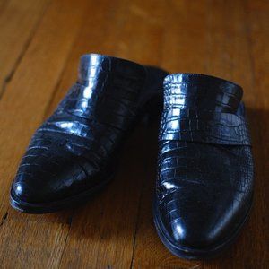 Freda Salvador Keen Mules